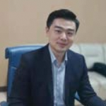 国际学院院长：谢 森